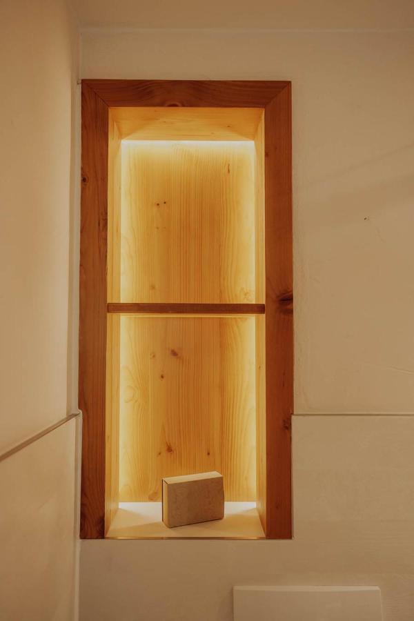 Altstadtmittehotel Sonne Dinkelsbuhl Bagian luar foto