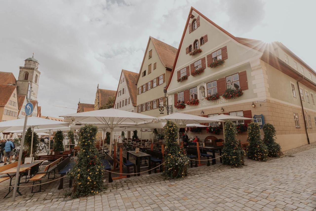 Altstadtmittehotel Sonne Dinkelsbuhl Bagian luar foto
