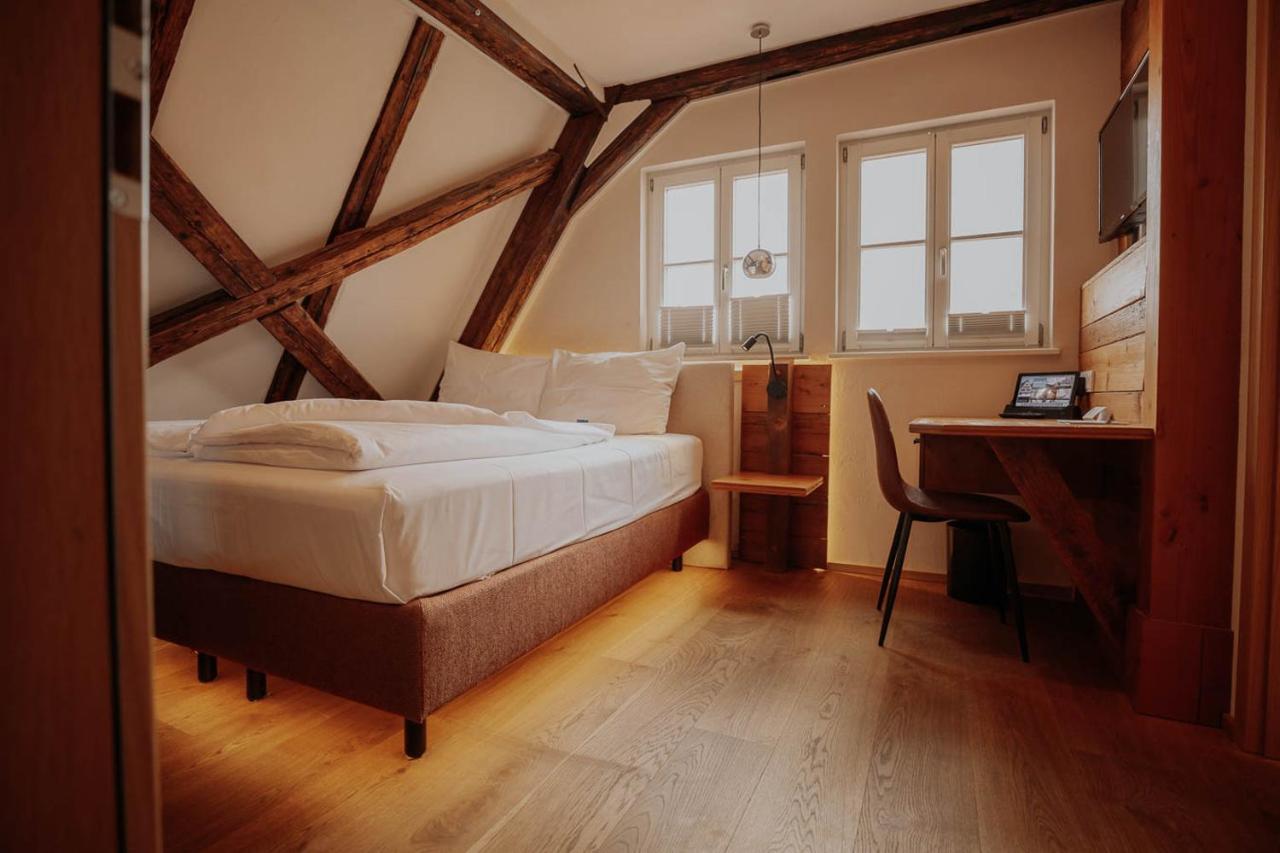 Altstadtmittehotel Sonne Dinkelsbuhl Bagian luar foto