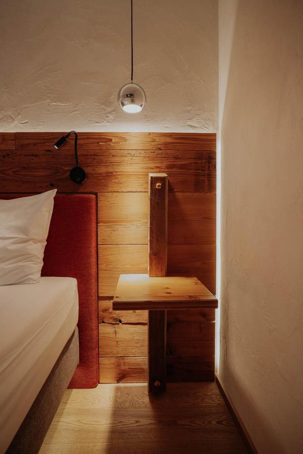 Altstadtmittehotel Sonne Dinkelsbuhl Bagian luar foto